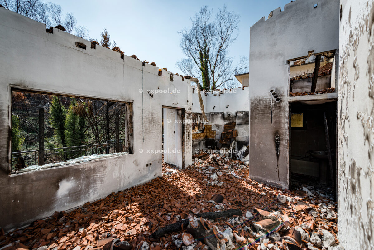 Zerstörte Regionen in Griechenland nach den heftigen Bränden und der Hitzewelle im August 2021