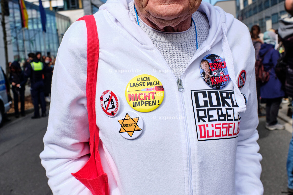 Corona Proteste vor Schulministerium