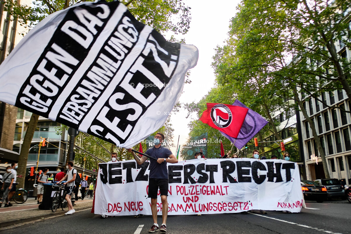 Proteste gegen Polizeigewalt und neues Versammlungsgesetz