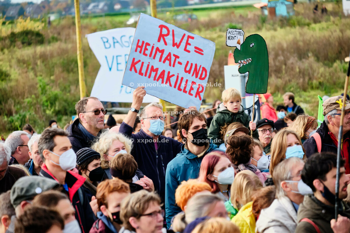 Protests against lignite