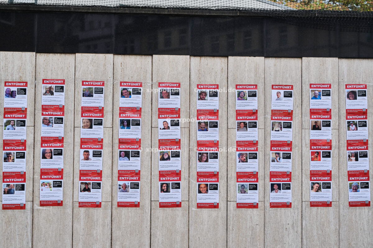 Solidarität an der Düsseldorfer Synagoge
