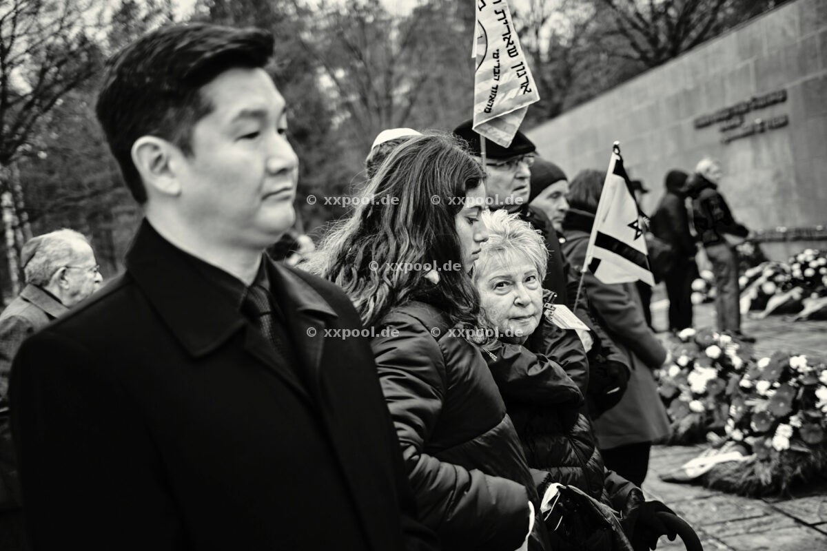 Gedenkfeier im ehemaligen KZ Bergen Belsen